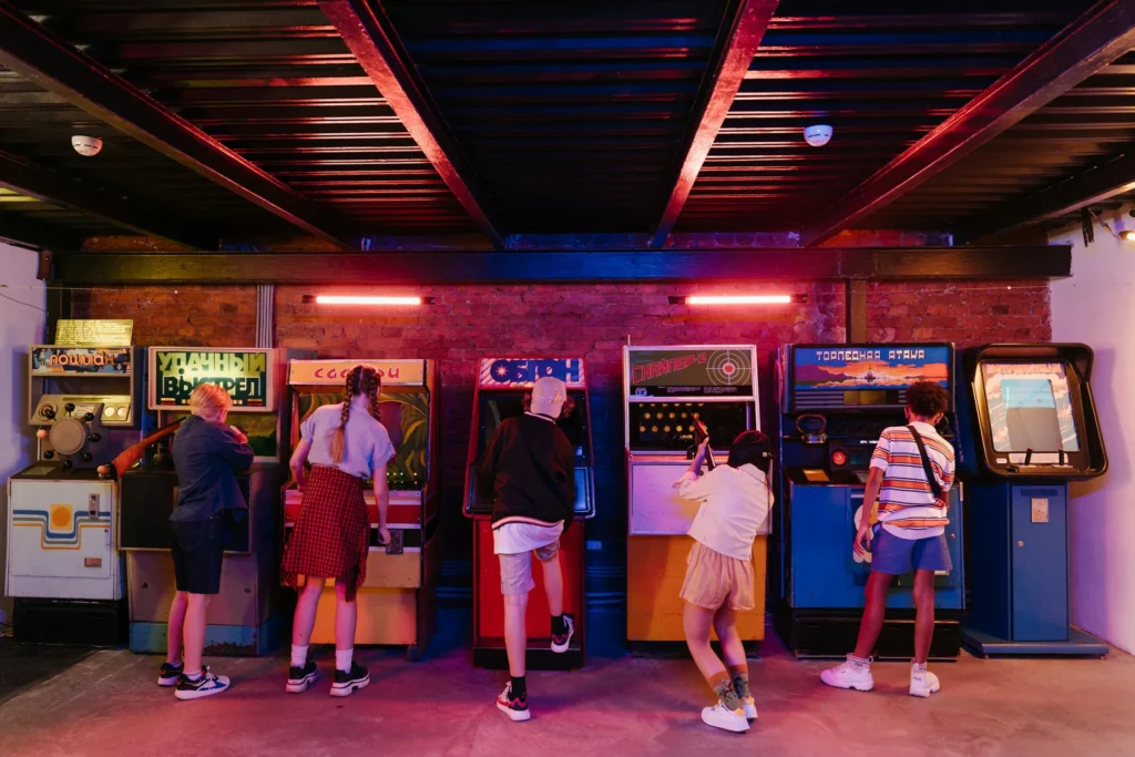 From Arcade Games to Slots: How Online Casinos Are Expanding the Fun Factor